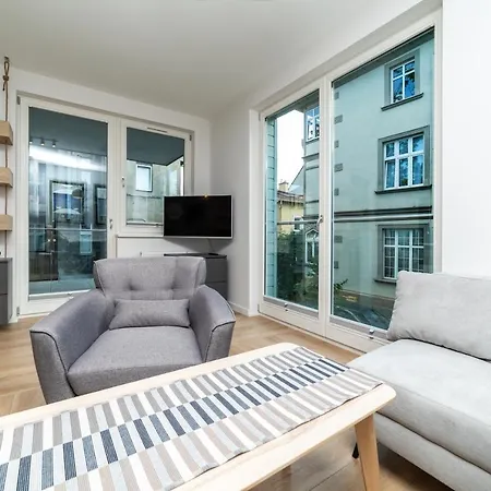 5o5 Deluxe By Oneapartments Σόποτ