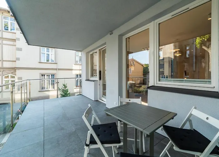 5o5 Deluxe By Oneapartments Апартаменти